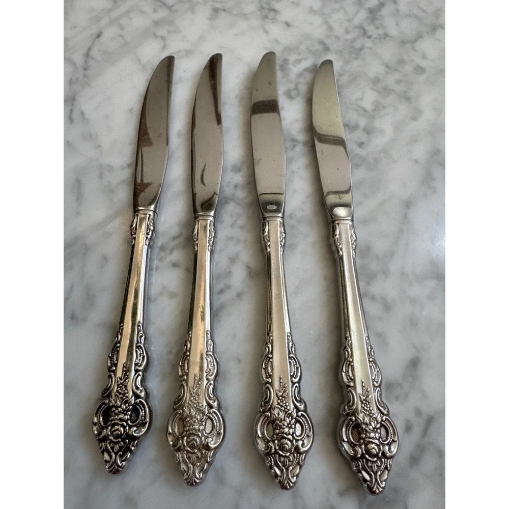 Oneida Cherbourg Silverplate Dinner Knives Set of 4 Ornate Floral Scroll Vintage